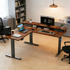 <span class=keywords><strong>Mesa</strong></span> de Esquina en Forma de L de 1.6 Metros con Tres Patas, Regleta de Enchufes y Puertos USB, Escritorio de <span class=keywords><strong>Oficina</strong></span> con Altura Ajustable - Product Image 1