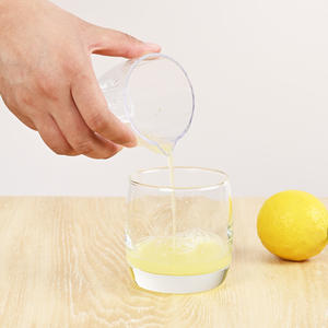 Plastic Manual <b>Juicer</b> <b>Mini</b> Portable Household Orange <b>Juicer</b> Freshly Squeezed Multi Functional Juice Cup - Product Image 5