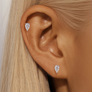 Pendientes de Moissanita Color D de 5*8mm, Plata de Ley S925, Cabeza Plana, Joyería de Oro Blanco - Product Image 2