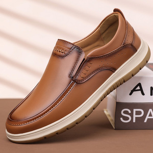 รองเท้าโลฟเฟอร์หนังลำลองสำหรับผู้ชาย พื้นยางระบายอากาศ ส้นเตี้ย เหมาะสำหรับใส่พักผ่อน - Product Image 1