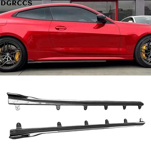 Jupes latérales et ailerons sportifs en fibre de carbone polie style G22 série 4 DGRCCS pour G22/G23 2020-2024 - Product Image 1