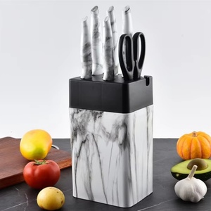 Ensemble de 7 couteaux de cuisine en acier inoxydable, couteau de chef, ciseaux de cuisine, couteaux de cuisine et accessoires pour la cuisine - Product Image 1