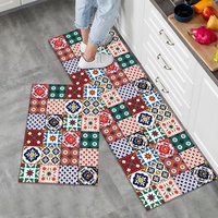 Pas cher personnaliser Yiwu antidérapant 3d imprimé cuisine résistant à la chaleur tapis de sol et tapis ensemble 2