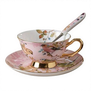 Juego de Taza y Platillo de Cerámica Creativa 2026, Estilo Europeo, Estilo Campestre, Color Caramelo Fresco, Borde Dorado, para Té de la Tarde - Product Image 1