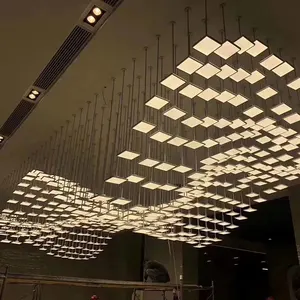 Lampu gantung LED kaca mewah untuk pernikahan vila Hotel kustom dekorasi dalam ruangan gaya Modern