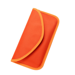 Funda antirrobo para llave de coche Faraday, protección para teléfono móvil con bloqueo de señal, hecha de poliéster duradero - Product Image 5