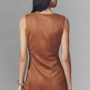 Vestido Casual de Verano Endless Rose, Sin Mangas, Mini, con Bordado Floral, Decoración de Encaje Calado, Logotipo Frontal, Natural - Product Image 3