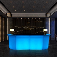 Comptoir de bar portable lumineux à LED moderne pour bar à domicile, salle de sport, café, restaurant, boîte de nuit, événementiel, location de mobilier