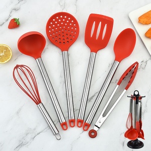 Ensemble de 7 ustensiles de cuisine haut de gamme en silicone et acier inoxydable pour la cuisine - Product Image 1