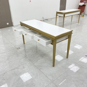 Goldrahmen-Schreibtisch mit weißer Platte und Schubladen – Luxuriöser Multifunktionstisch für Büro/Konferenz/Empfangsraum - Product Image 3
