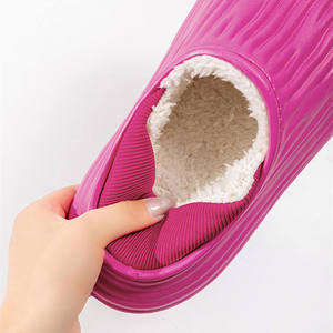 Winter warme Pelz Baumwolle weiche Hausschuhe Atmungsaktiv und leicht mit wasserdichten rutsch festen Funktionen Comfort Style Home Hausschuhe - Product Image 2