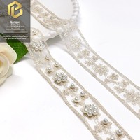 LEIXUSI 2,8 cm Bordure en dentelle florale dorée avec perles, faite à la main pour robes, coiffes et accessoires de lingerie