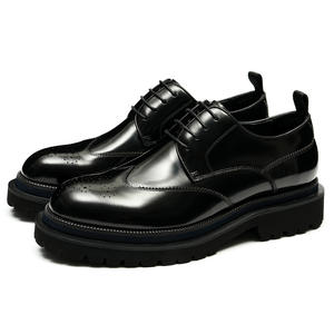 Chaussures en cuir pour hommes 2026 à semelle épaisse, doublure en cuir de vachette, semelle rehaussante à trois couches, style brogue britannique brillant, décontractées et habillées - Product Image 1