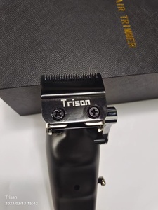 ใบมีดกรรไกรตัดผมทรง T-OUTLINE แบบไร้ช่องว่าง รุ่น Trisan GRAPHITE DLC DEEP TOOTH TAPER BLADE - Product Image 4