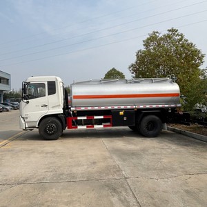 รถบรรทุกน้ำมันดีเซล ดองเฟิง 12CBM 15CBM 4x2 สำหรับเติมน้ำมันเคลื่อนที่ - Product Image 4
