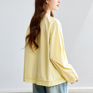 <span class=keywords><strong>Camicia</strong></span> Giallo Cotone Donna a Maniche Lunghe 2026 Nuova Collezione Estiva con <span class=keywords><strong>Colletto</strong></span> in <span class=keywords><strong>Pizzo</strong></span> Blusa Vestibilità Ampia Effetto Snellente - Product Image 4