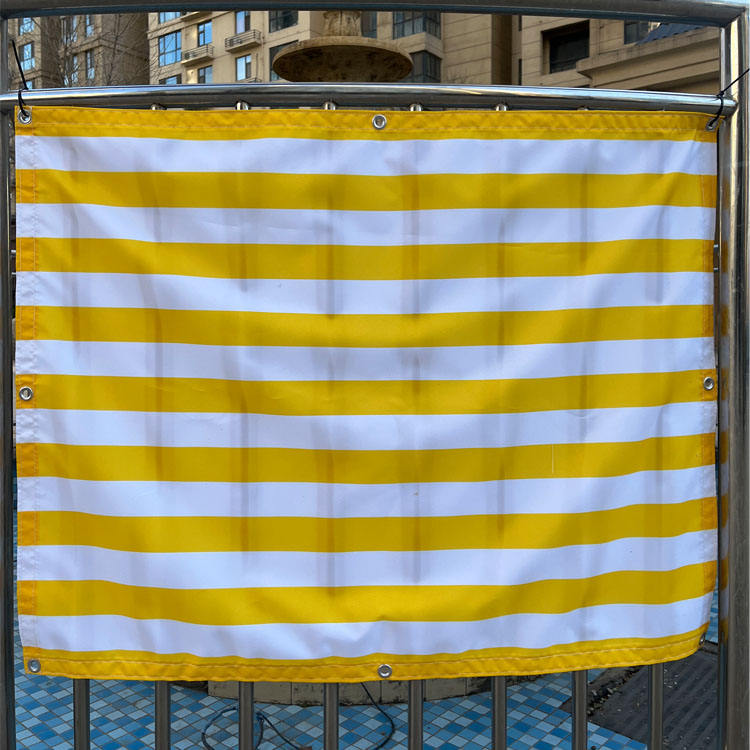 Rayures jaunes et blanches