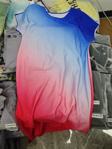 Vêtements d'été mixtes de haute qualité pour femmes, hauts, jupes, shorts élégants, lot pour la vente en gros, la <span class=keywords><strong>revente</strong></span>, l'exportation, les commandes en gros - Product Image 3