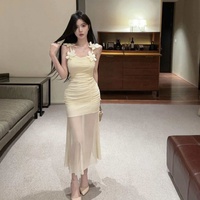 Robe longue moulante sexy en maille avec broderie florale, idéale comme sous-vêtement