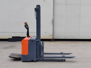Chariot élévateur électrique 1 tonne de capacité, longueur de fourche 1200 mm, utilisation debout, usage intérieur, entraînement par moteur DC - Product Image 6