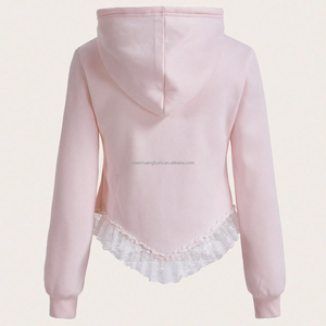 Sudadera con capucha de forro polar rosa con ribete de encaje personalizada OEM <span class=keywords><strong>para</strong></span> mujer, estilo Y2K, con cremallera y volantes, estética coquette, asimétrica y ajustada. - Product Image 3