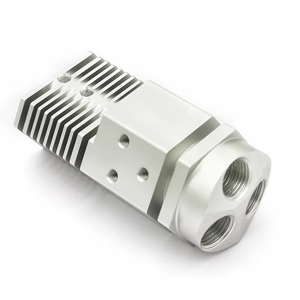 Pièces automobiles et médicales personnalisées OEM en acier inoxydable et plastique, usinage CNC avec électroérosion à fil, polissage, peinture et brochage - Product Image 5