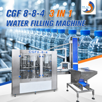 Machine monobloc automatique 3000BPH CGF 8-8-4 avec rinçage, bouchage et pompage 3-en-1 pour bouteilles de boissons PET 200ml/500ml, certifiée ISO CE