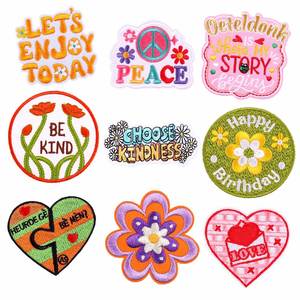 En gros : Patchs brodés thermocollants pour casquettes de camionneur, Badges, Patchs brodés personnalisés, Patchs lettres et motifs floraux pour vêtements - Product Image 1