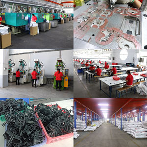 Bozal de perro suave negro Tpe con logotipo personalizado, bozal de cesta para morder, masticar y buscar comida, cubierta de boca de jaula humana - Product Image 5