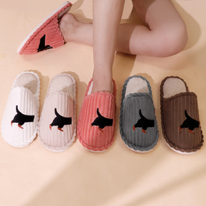 En stock, Nouvelles pantoufles d'intérieur en fourrure à semelle EVA, motif chien saucisse, chaudes pour le printemps et l'automne, pour couples, hommes et femmes - Product Image 3