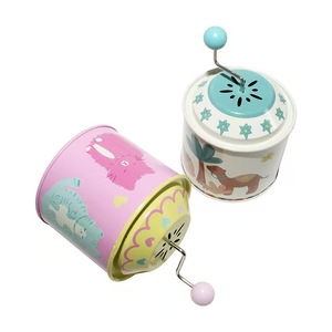 Boîte à musique cylindrique personnalisée en gros, emballage créatif en métal pour biscuits et bonbons de mariage (<span class=keywords><strong>Idée</strong></span> <span class=keywords><strong>cadeau</strong></span> de Noël) - Product Image 6