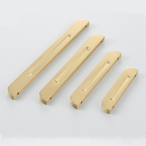 Barre <span class=keywords><strong>en</strong></span> <span class=keywords><strong>laiton</strong></span> pur <span class=keywords><strong>de</strong></span> haute qualité, barre <span class=keywords><strong>en</strong></span> <span class=keywords><strong>laiton</strong></span> cnc, poignées <span class=keywords><strong>de</strong></span> <span class=keywords><strong>porte</strong></span>, quincaillerie <span class=keywords><strong>de</strong></span> meubles, poignées d'armoire - Product Image 3