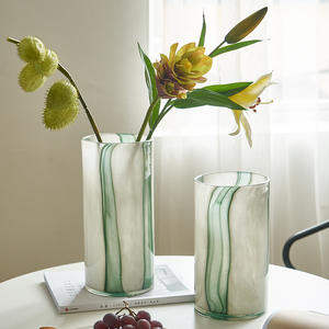 Florero Vertical Minimalista Nórdico con Rayas, Florero Hidropónico de Alta Calidad para el Hogar - Product Image 2