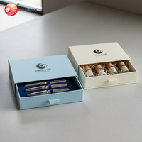 Boîte à tiroir en carton rigide écologique et biodégradable haut de gamme avec doublure en satin et impression personnalisée pour l'emballage de coffrets de parfums