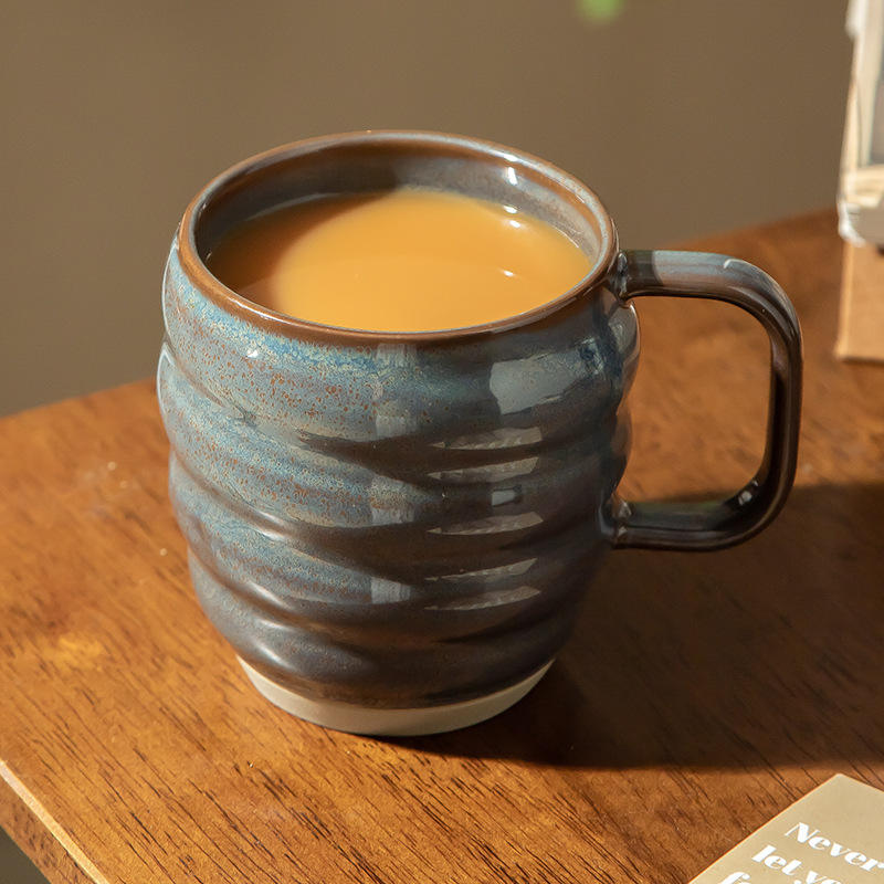 ถ้วยเกลียวสีฟ้า