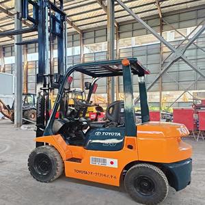 Pengiriman Gratis Forklift Diesel Toyota 2.5Ton 3Ton 3.5Ton 5Ton 4X4 4WD Diesel Outdoor Semua Medan Kasar 3 Stage Mast Off Road - Product Image 4