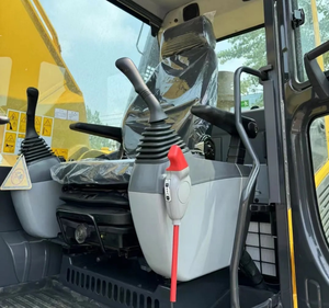 Excavatrice sur chenilles <span class=keywords><strong>Komatsu</strong></span> PC200 d'occasion, 20 tonnes, hydraulique, diesel, avec moteur et boîte de vitesses, origine Japon, à vendre - Product Image 6