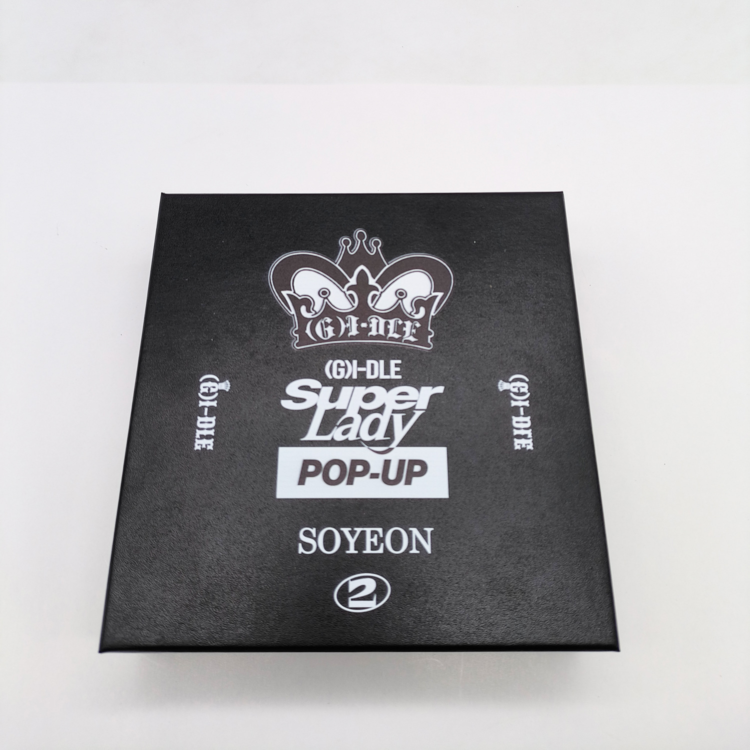 Kpop GIDLE Super Lady Album Gift Box Soyeon Miyeon Shuhua YUQI 