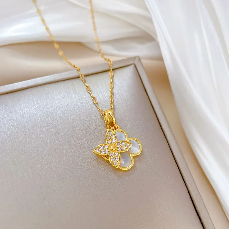 Plant Lucky Zircon Four-Leaf Clover Grass Pendant Necklace Love Woman Girl Gift