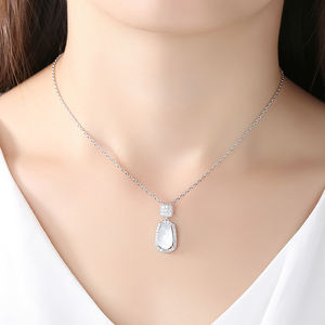 LUOTEEMI Offre Spéciale Naturel Coquillage Blanc Pavé Zircon Romantique Bijoux Pendentif Collier Pour Les Femmes Cadeau De Noël Saint-Valentin - Product Image 2