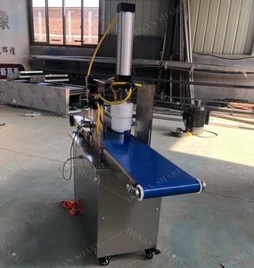 Machine automatique de fabrication de gâteaux de lune, petite machine de formage et d'estampage de gâteaux de lune, machine à gâteaux de lune pour la fête de la mi-automne - Product Image 2