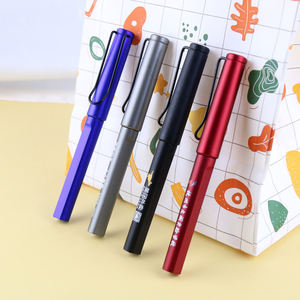 Высококачественная рекламная акция, персонализированный логотип 0,5 мм, ширина для письма, блестящие гелевые чернила, пластиковая черная шариковая ручка - Product Image 1