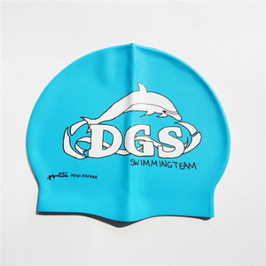 Bonnet de bain en silicone imperméable personnalisé pour enfants et adultes avec logo OEM, couleur personnalisée et impression sérigraphique - Product Image 2