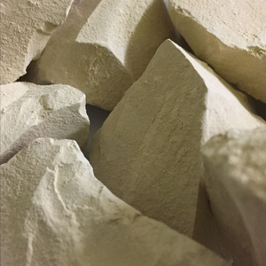 Suministro al por Mayor de Polvo Herbal de Arcilla Multani Mitti para Rostro y Manos, Empaque Flexible - Product Image 2