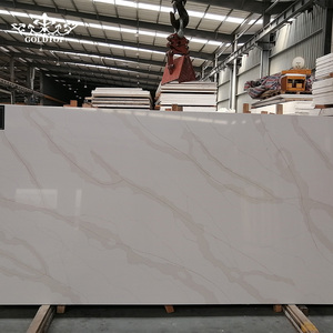 Dalles de quartz polies de luxe GOLDTOP 5059 Calacatta Paris, surfaces blanches élégantes pour comptoirs de cuisine et de salle à manger modernes - Product Image 2
