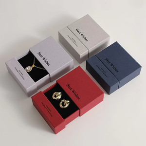 Boîte à bijoux de luxe coulissante 9*9cm Boîte d'emballage de bijoux en carton personnalisée Boîte à collier coulissante avec logo personnalisé - Product Image 3