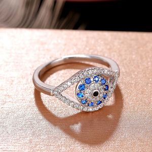 Bague unique à motif œil pour femme, bijou de doigt inspiré de l'œil d'ange, idéal pour les fêtes et le quotidien - Product Image 3