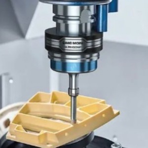 Centre d'usinage horizontal à ultrasons Dmgmori 50, précision, usage général - Product Image 1