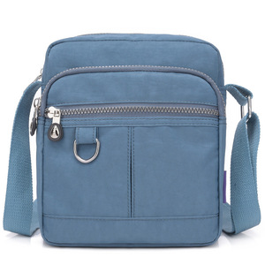 Sac à bandoulière léger en nylon pour femme, imperméable, petit format, style hobo décontracté, grande capacité, vente en gros, pour voyage - Product Image 5