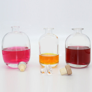 Bouteille diffuseur en verre ronde en gros 140ml 250ml, flacon vide en verre pour parfum et aromathérapie avec couvercle et bâtonnets diffuseurs - Product Image 4